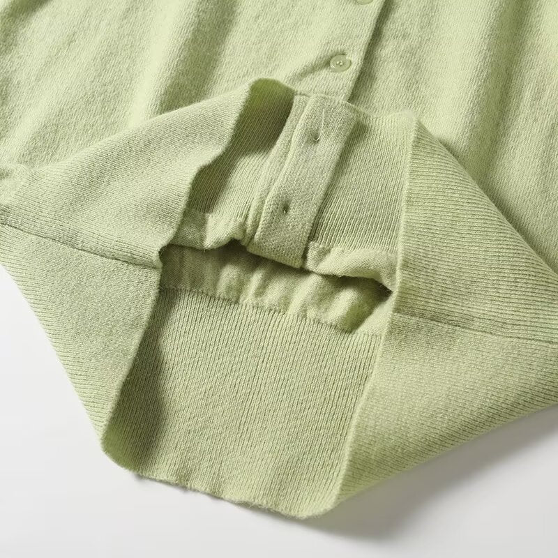 Women's autumn fashion casual long sleeved knitted cardigan