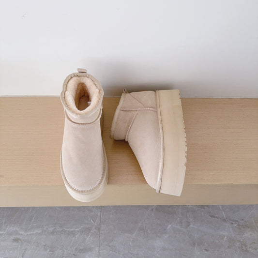 New ultra-high sole snow boots