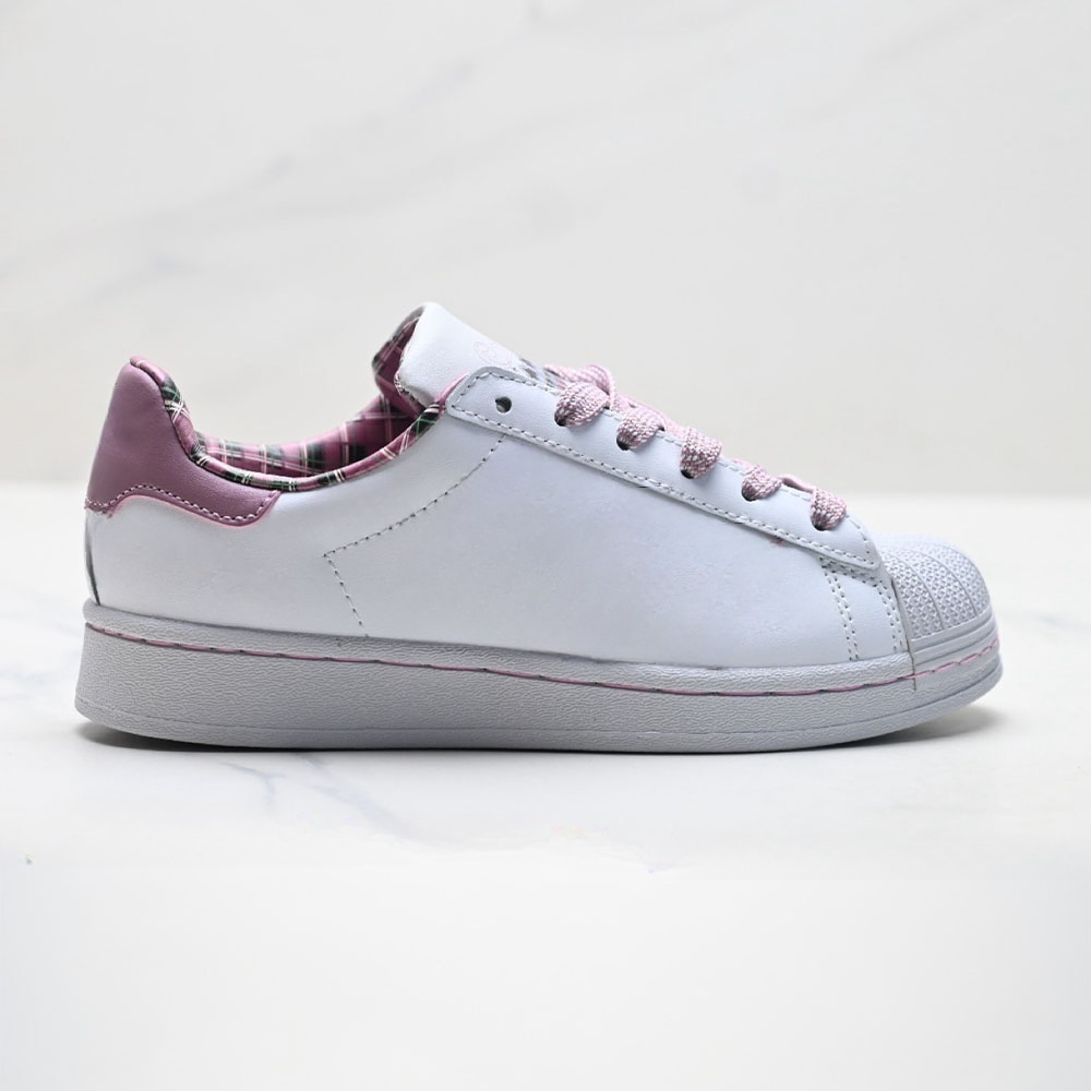 2026 women's new Joker leisure sports color matching shoes have a shoe box