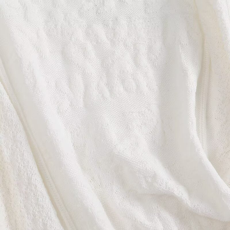 Women's new fashion hollow lace O-Neck long sleeved knitted top