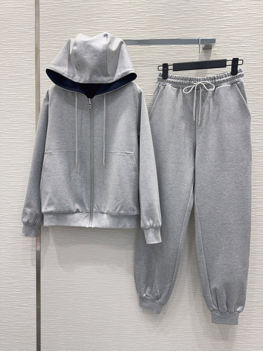 Women's new coat can wear hooded coat+trousers suit on both sides.